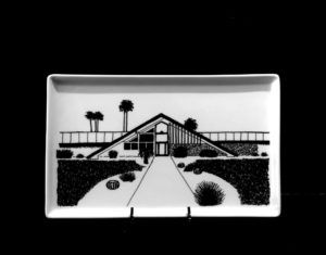 Vista Las Palmas Swiss Miss 1958. Porcelain Tray. Architects: George & Robert Alexander. Food and dishwasher safe.